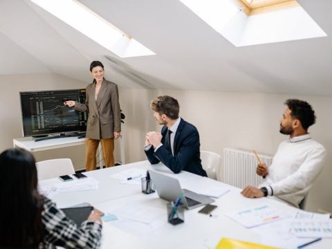 Can Microsoft Dynamics 365 AI analyze customer sentiment in email communications