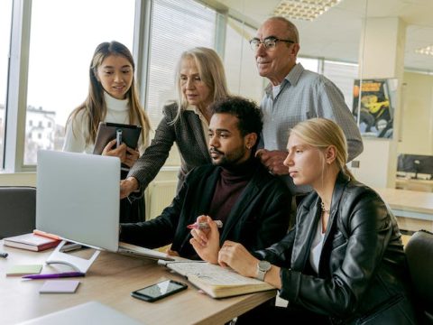 How can Microsoft Dynamics 365 AI enhance employee productivity in HR processes